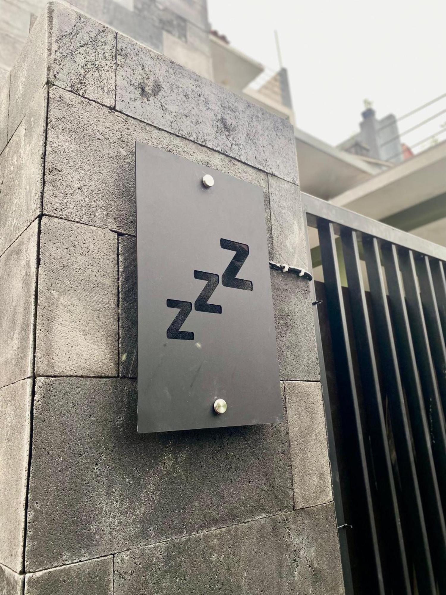 Zzz Hostel Malang Ngoại thất bức ảnh