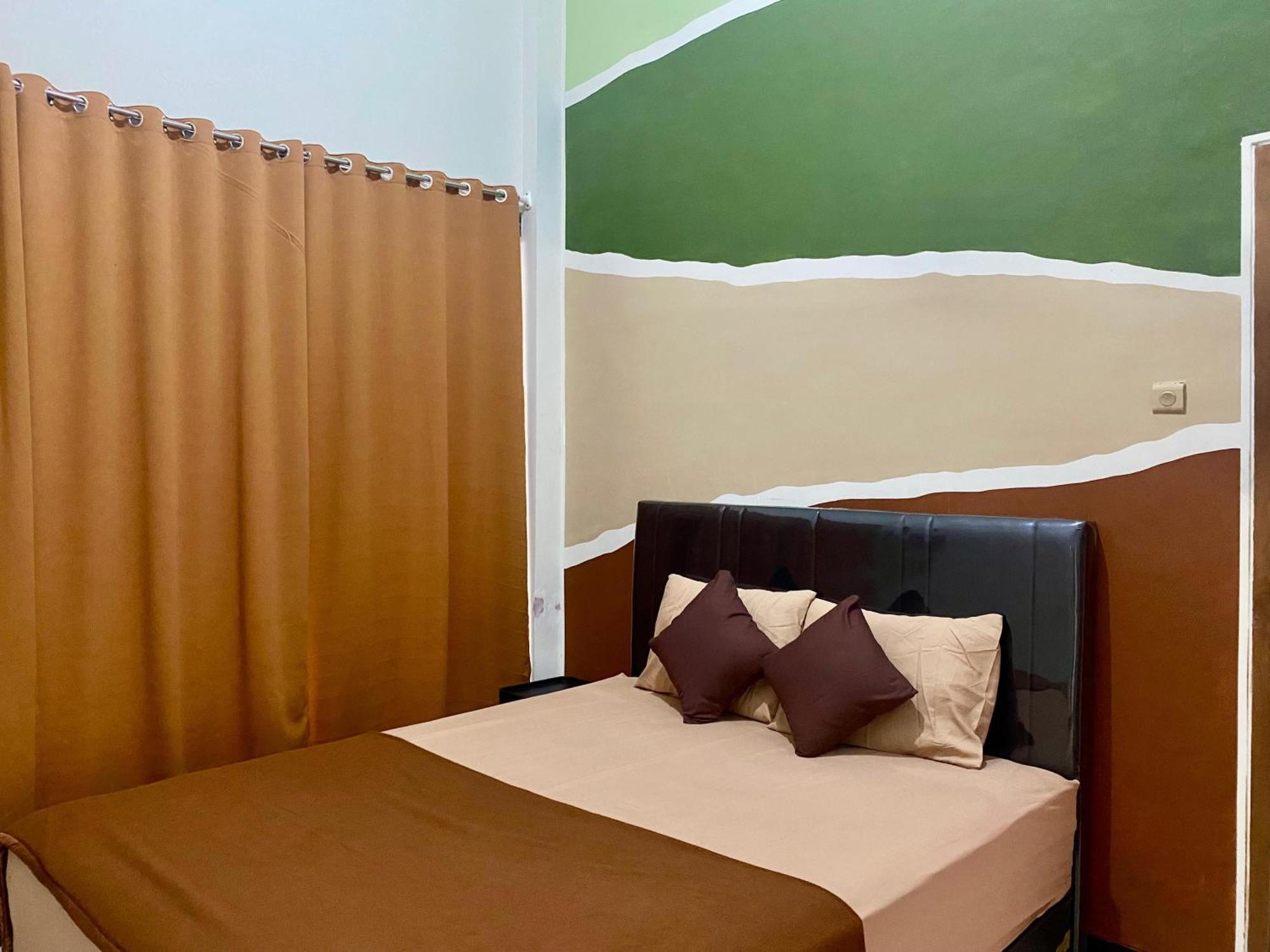 Zzz Hostel Malang Ngoại thất bức ảnh