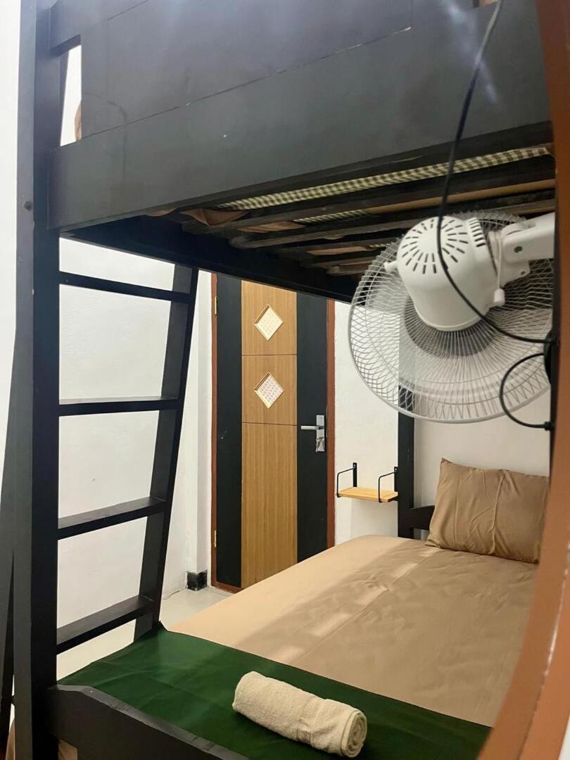 Zzz Hostel Malang Ngoại thất bức ảnh
