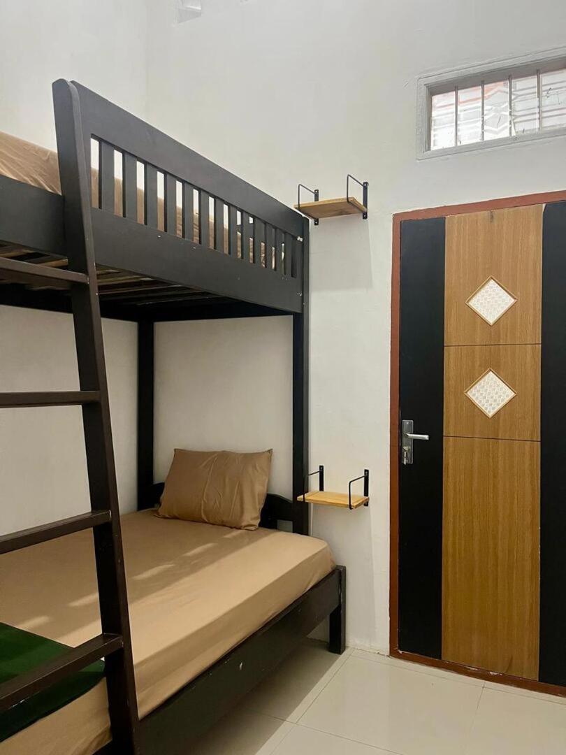 Zzz Hostel Malang Ngoại thất bức ảnh