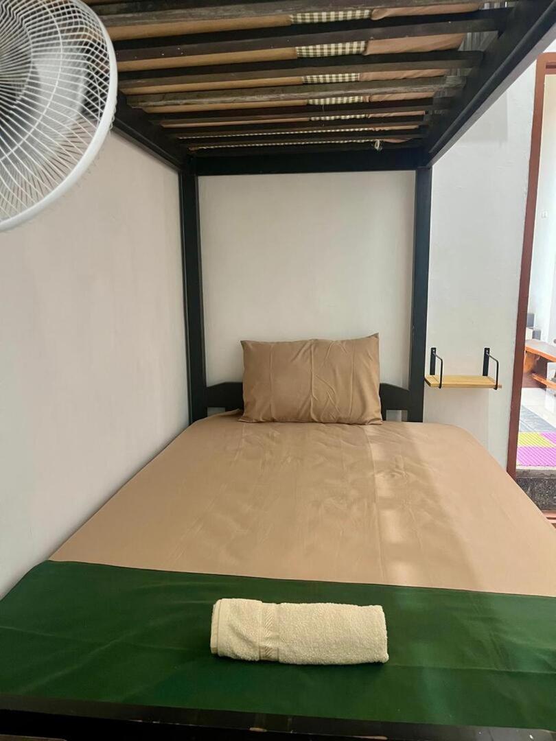 Zzz Hostel Malang Ngoại thất bức ảnh